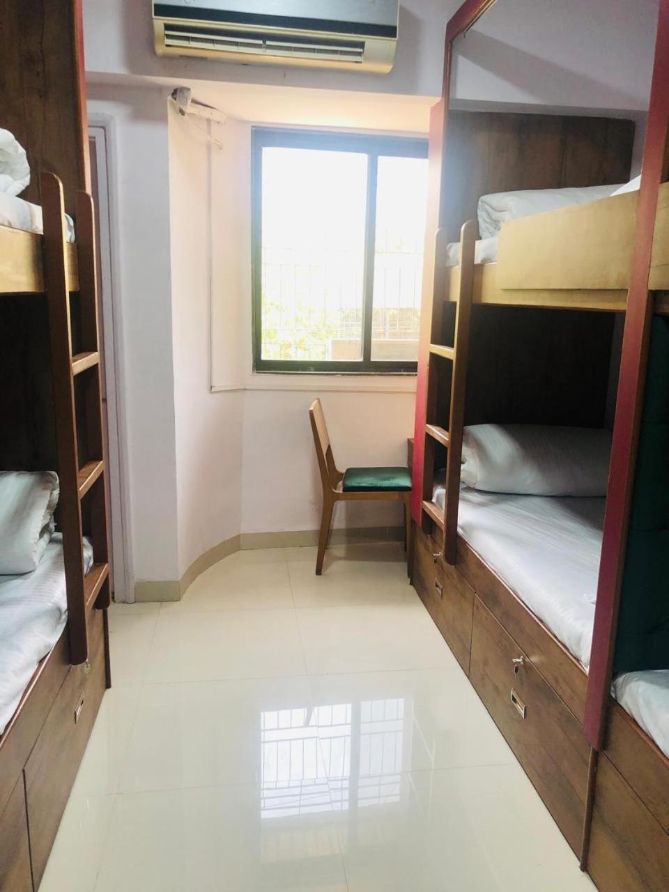Everest Stays Rooms And Dormitory Mumbai  Buitenkant foto